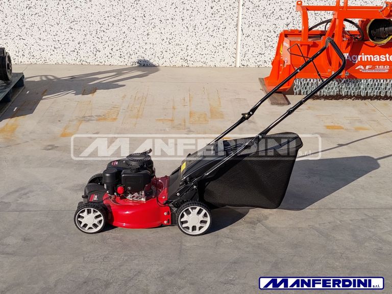 Petrol lawn mower mower MTD Smart 42 PO